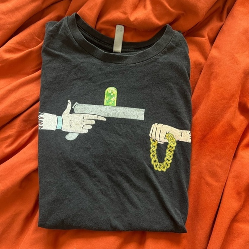 Black Graphic Tee - Short Sleeve